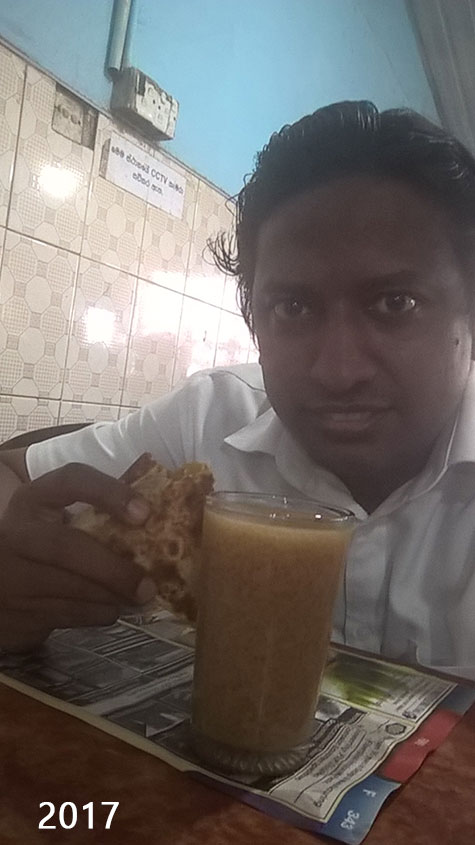 Lakmali Hotel Vegetable Rotty and Tea